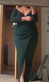 Windsor Green Fitted Dress Photo 0