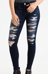 American Eagle NWOT  Distressed Jeans Photo 0