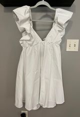 white dress Size M Photo 0