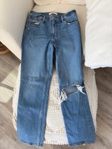 Abercrombie Low-Rise 90s Straight Jeans Photo 0