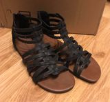 Maurice's Sandals Photo 0