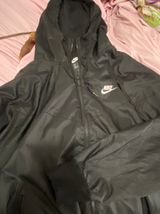 Nike Essential Repel Woven Jacket Photo 0