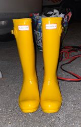 Hunter Yellow Glossy Boots Photo 0