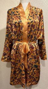 Cacique Lingerie Vintage Gold Floral Robe Photo 0
