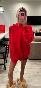 Red Sweatshirt Photo 0