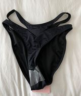 Pretty Little Thing High Leg Bikini Bottoms Photo 0