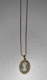 Vintage Gold Cameo Pendant Necklace Multiple Photo 0