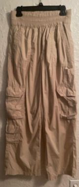NWT aerie 100% cotton lightweight khaki cargo pants, elastic waist, pockets; S Photo 0