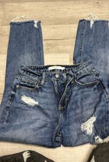 Detailed Mom Jeans Photo 0