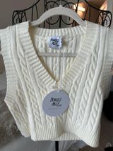 Princess Polly Sweater Vest Cropped Photo 0