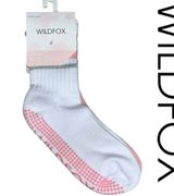 WILDFOX 2-Pack Mid-Crew Retro Stripe Grip Socks Photo 0