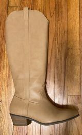 Target Cowgirl Western Style Boots Photo 0