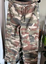 American Eagle Camo Cargo Pants Photo 0