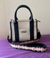 Bag/Purse/Satchel Photo 0