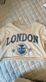 London Beige T Shirt Crop Top Photo 0
