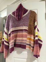 Turtlneck Sweater Photo 0