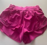 Lululemon Hotty Hot Short 2.5” Photo 0