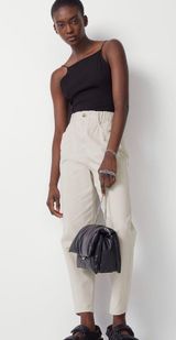 H&M Slim Mom White Jeans Photo 0