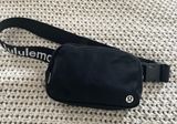 Lululemon Everywhere Belt Bag Photo 0