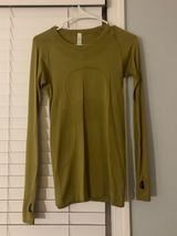 Lululemon Swiftly Tech Long Sleeve Photo 0