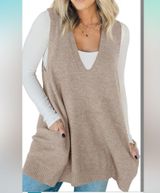 White oversized sweater vest with pockets Photo 0
