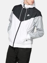 Nike Men’s Windbreaker Photo 0