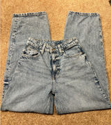 Hollister High-Rise Baggy Jeans Photo 0
