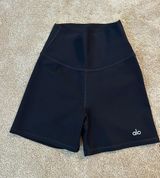 Alo Yoga 4" Vapor High-Waist Fierce Short Photo 0