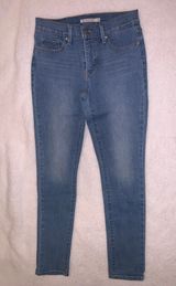 Levi’s 311 Shaping Skinny Photo 0