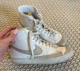 Nike Blazer Mid Women’s Sneakers Photo 0