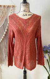 Attention NWOT  long sleeve acrylic sweater size large Photo 0