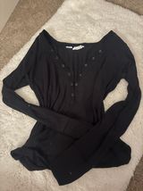 black henley top Photo 0