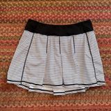 WHITE STRIPED TENNIS GOLF ATHLETIC PLEATED SKIRT SKORT Photo 0