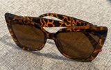 Sunglasses, New Without Tag Brown & Black Frame Photo 0