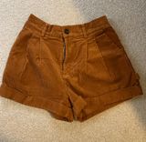 Forever 21 Courdory Short Photo 0