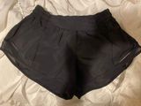 Lululemon Black Hotty Hot 2.5” Short Photo 0