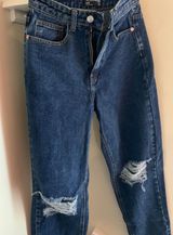 Pretty Little Thing Mom Jeans Photo 0