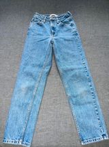 Guess  Vintage Mom Jeans Photo 0