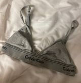 Calvin Klein bra Photo 0