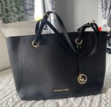 Michael Kors Michale Lord Purse Photo 0