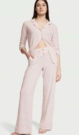 Victoria’s Secret Pajama Set Photo 0