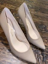 Jessica Simpson nude snake print Photo 0