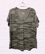 Natural Reflections  green camouflage V-neck tee shirt sz 1X Photo 0