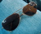 Ray-Ban Aviator Classic Sunglasses Photo 0