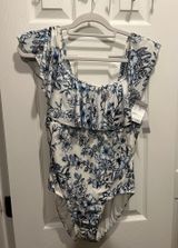 NWT Robin Piccone swimsuit  Photo 0