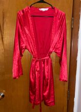 Victoria's Secret Robe Photo 0