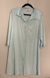 Vanity Fair‎ Moo Moo Nightgown Baby Blue Flower Detail Button Down Front Large Photo 0