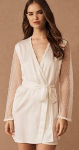 BHLDN Bridal Robe Photo 0