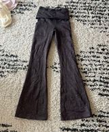 Aeire Flare Leggings Photo 0