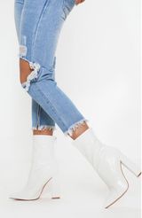 Pretty Little Thing White Croc Block Heel Point Boot Photo 0